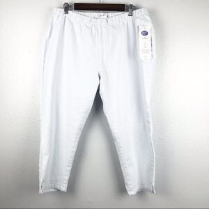 NWT DG2 Diane Gilman Pull On Capri Pants